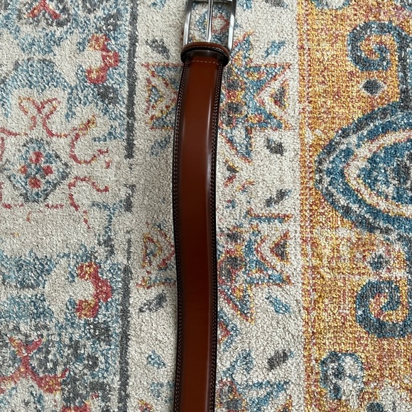 Beautiful brown belt with silver buckle. New, never worn. - Picture 4 of 5